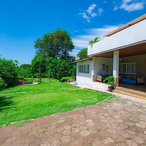 Bed & Breakfast Amancay House, San Cristobal